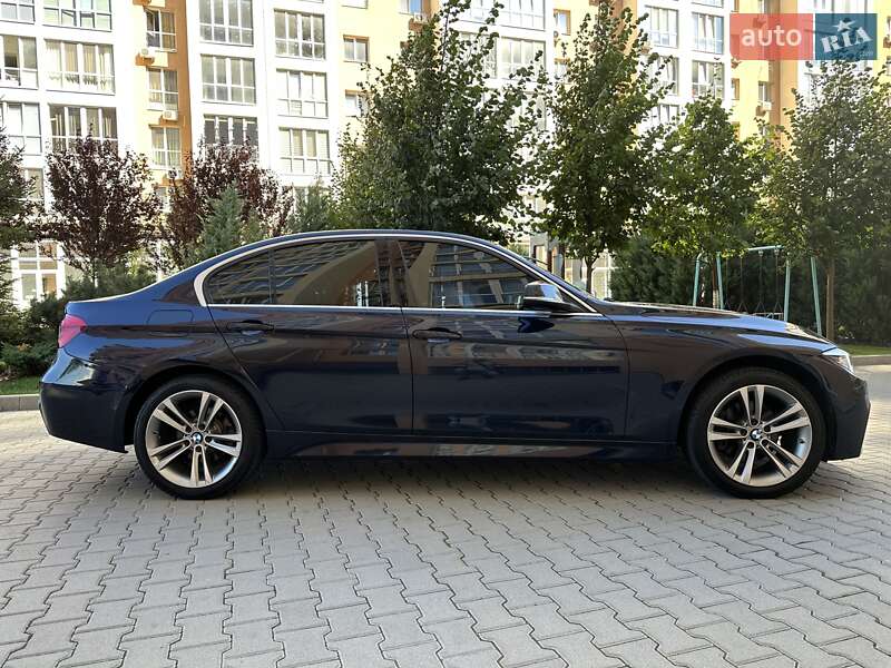 Седан BMW 3 Series 2017 в Киеве