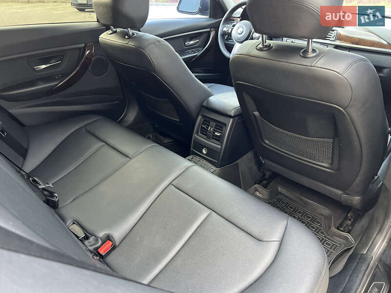 Седан BMW 3 Series 2014 в Хмельницком