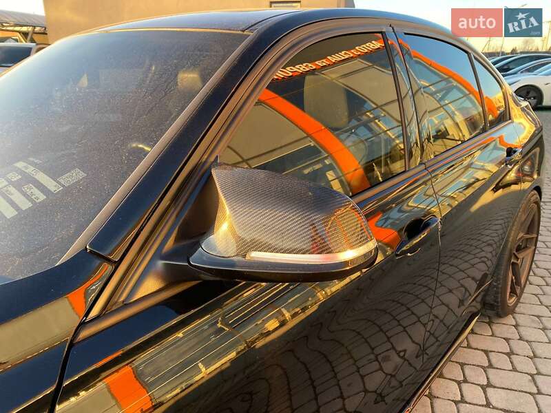 Седан BMW 3 Series 2013 в Львове