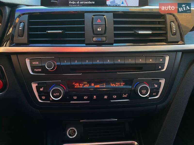 Седан BMW 3 Series 2013 в Львове