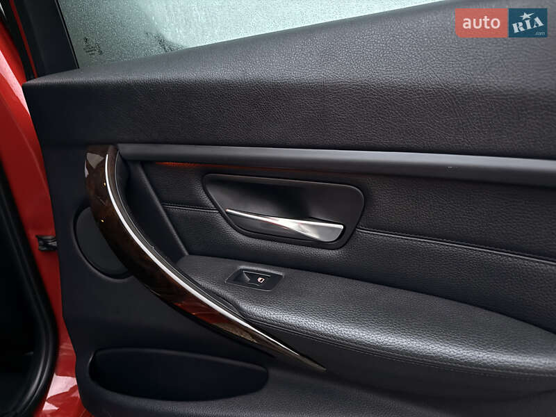 Седан BMW 3 Series 2013 в Киеве