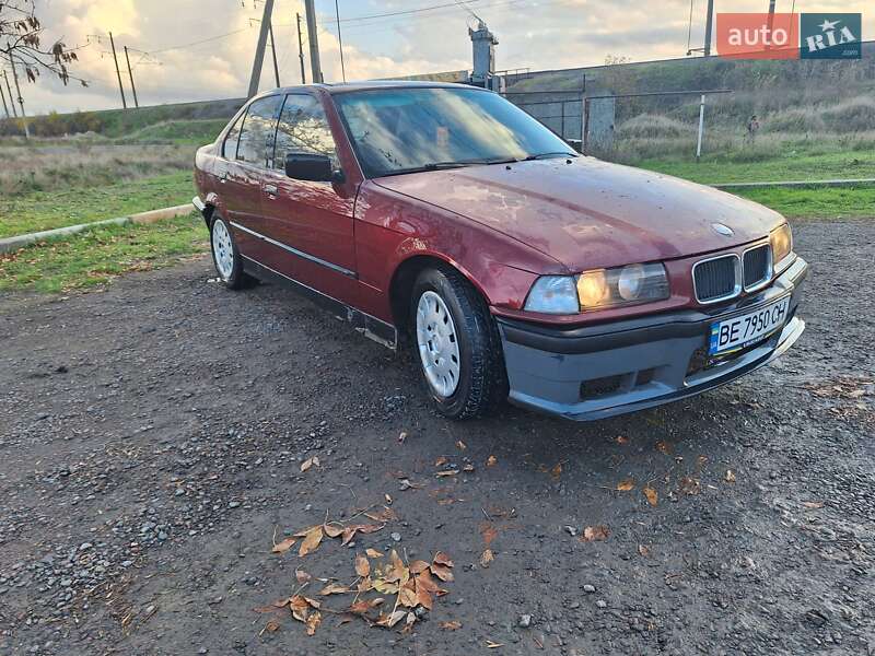 Седан BMW 3 Series 1991 в Вознесенске