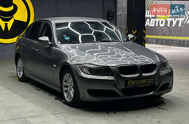Седан BMW 3 Series 2011 в Чернівцях