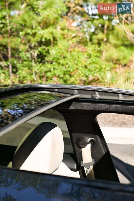 Седан BMW 3 Series 2020 в Виннице