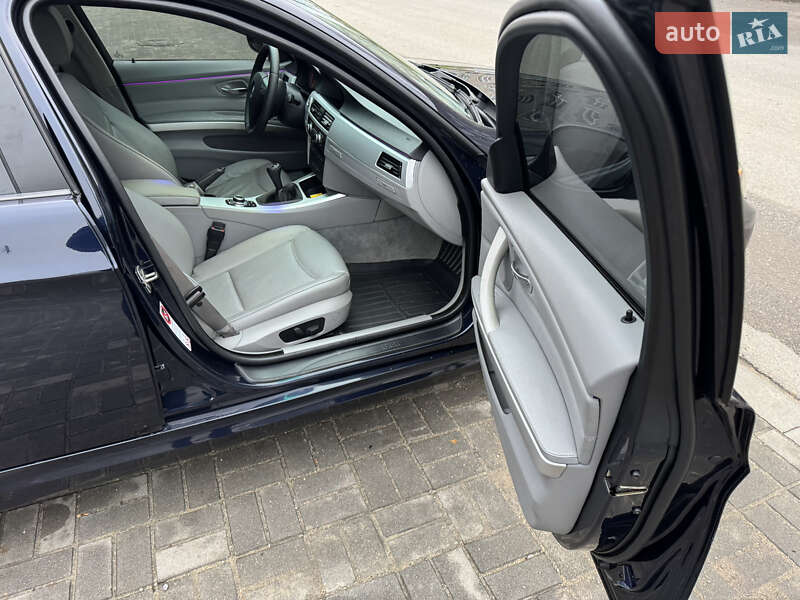 Универсал BMW 3 Series 2010 в Запорожье