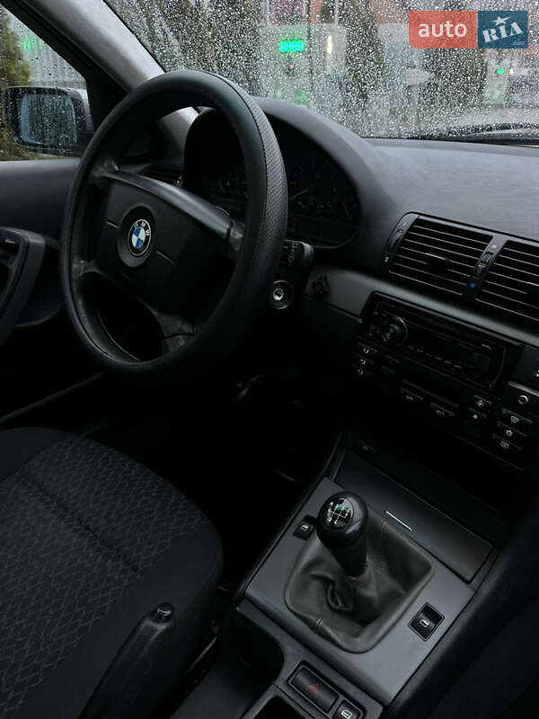 Купе BMW 3 Series 2004 в Ивано-Франковске