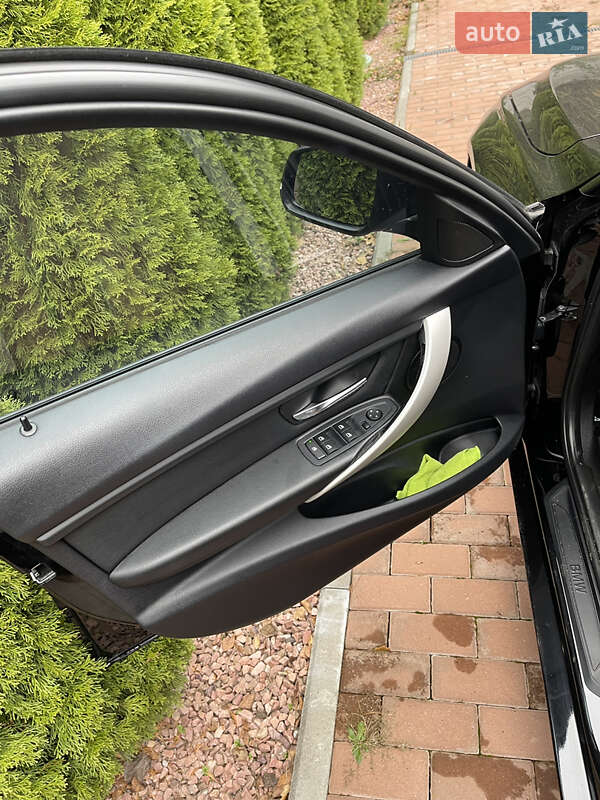 Седан BMW 3 Series 2013 в Киеве