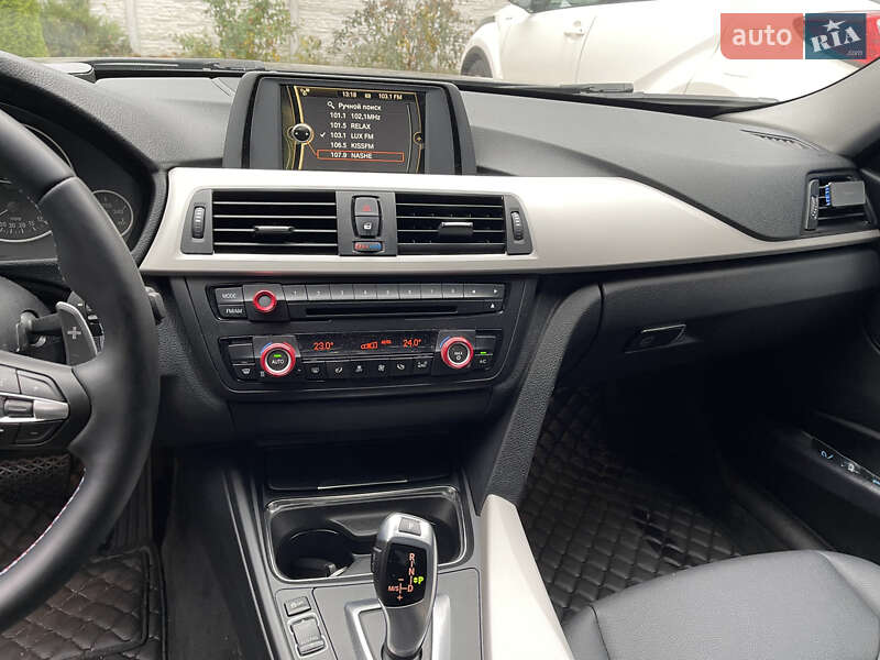 Седан BMW 3 Series 2013 в Киеве