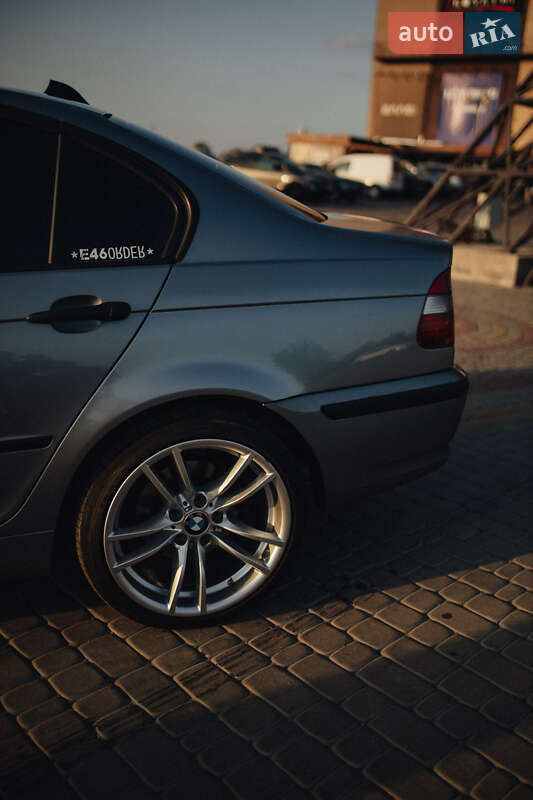 Седан BMW 3 Series 2004 в Харькове