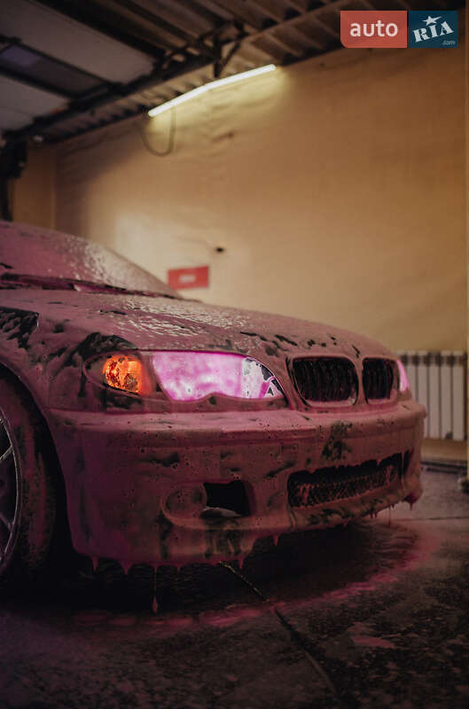 Седан BMW 3 Series 2004 в Харькове