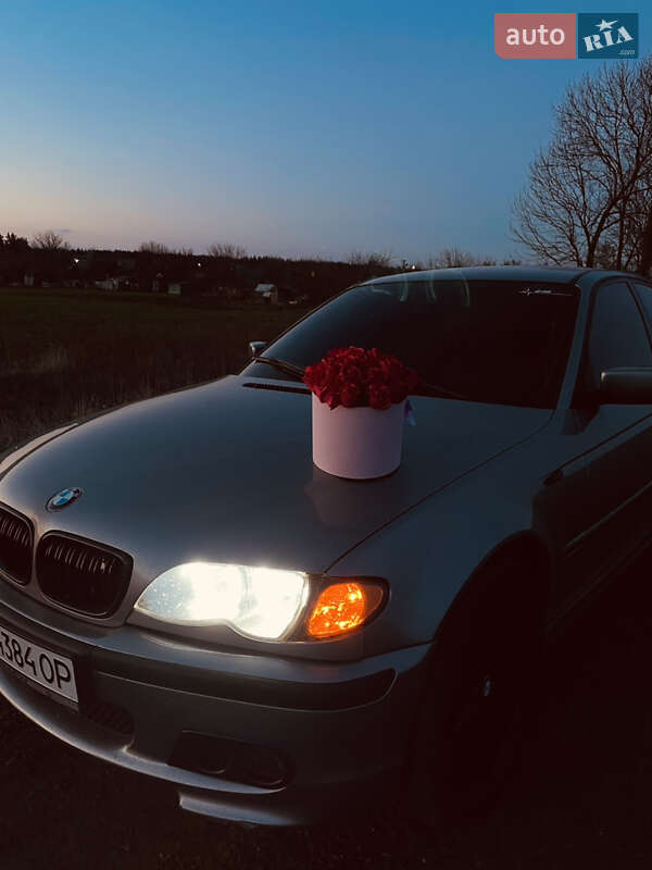 Седан BMW 3 Series 2004 в Харькове