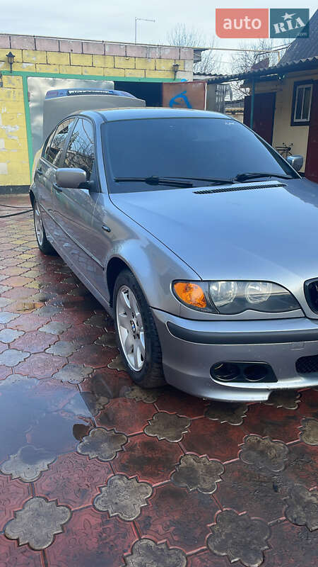 Седан BMW 3 Series 2004 в Харькове