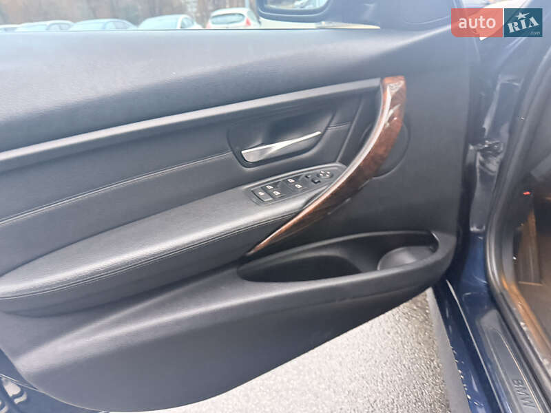 Седан BMW 3 Series 2013 в Киеве