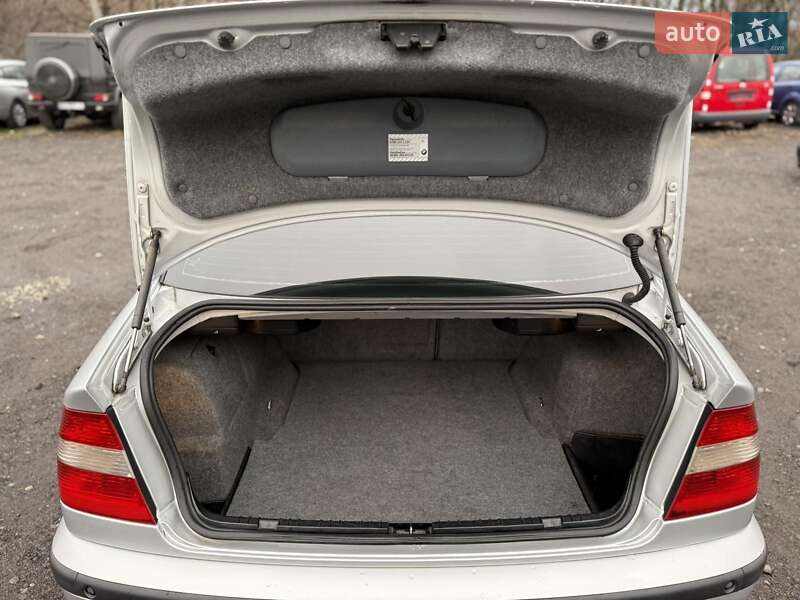 Седан BMW 3 Series 2002 в Хмельницком