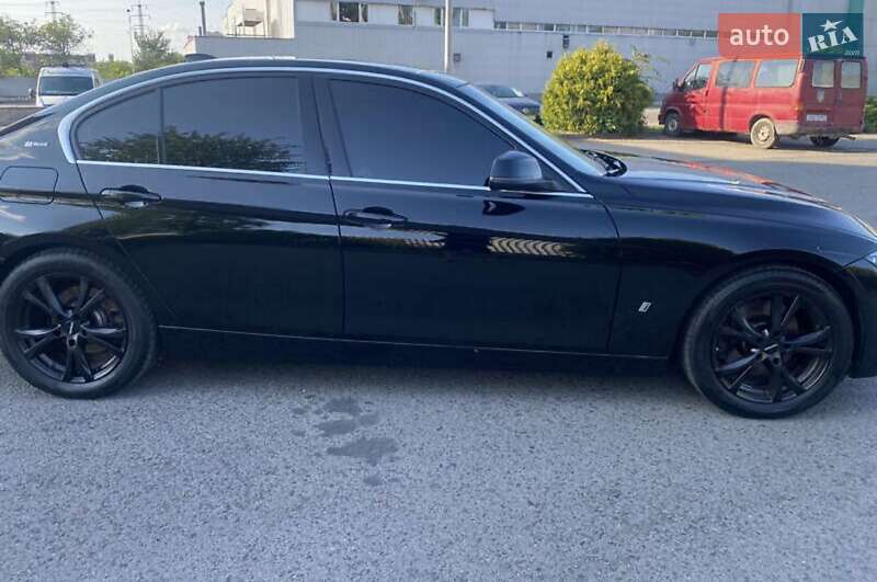Седан BMW 3 Series 2018 в Кривом Роге