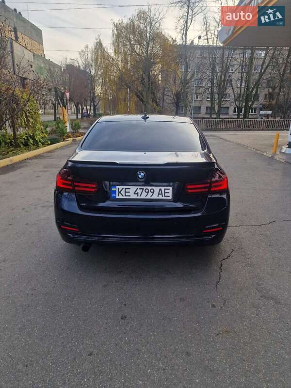 Седан BMW 3 Series 2013 в Днепре