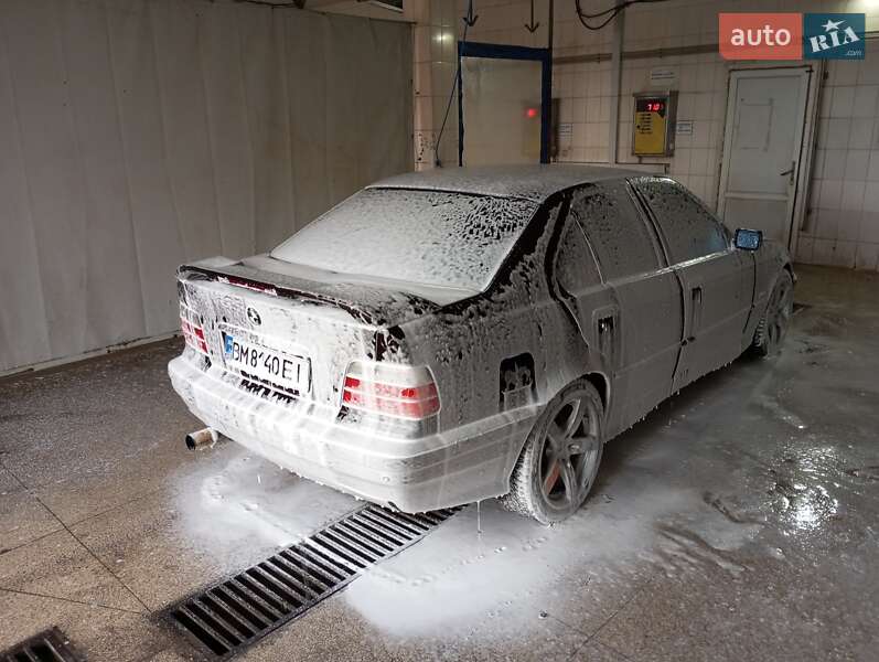 Седан BMW 3 Series 1997 в Сумах