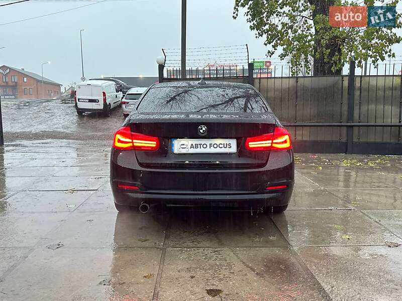 Седан BMW 3 Series 2016 в Киеве