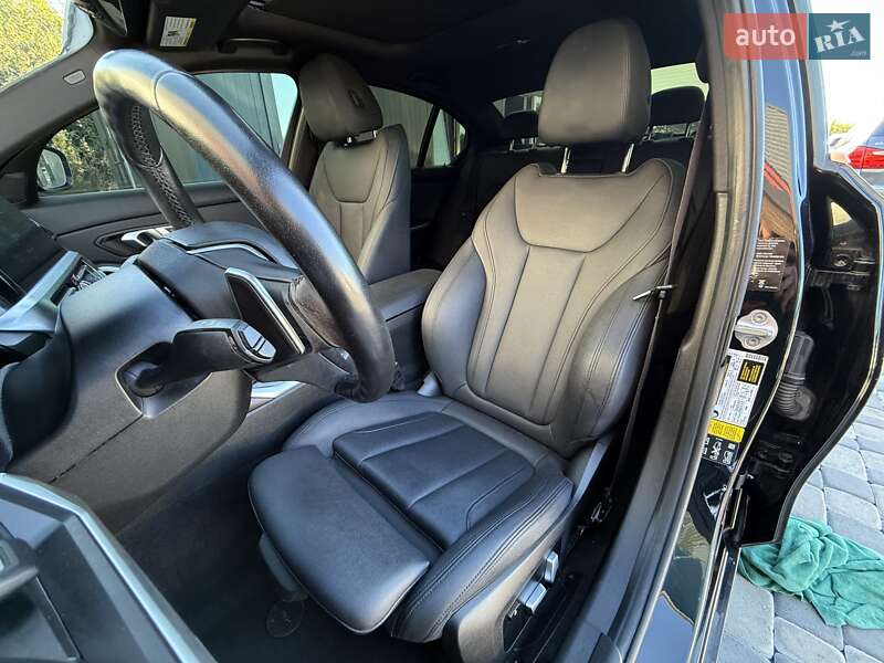 Седан BMW 3 Series 2021 в Львове