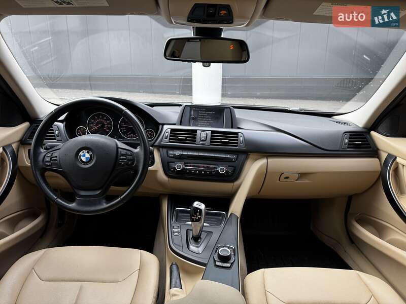 Седан BMW 3 Series 2013 в Киеве
