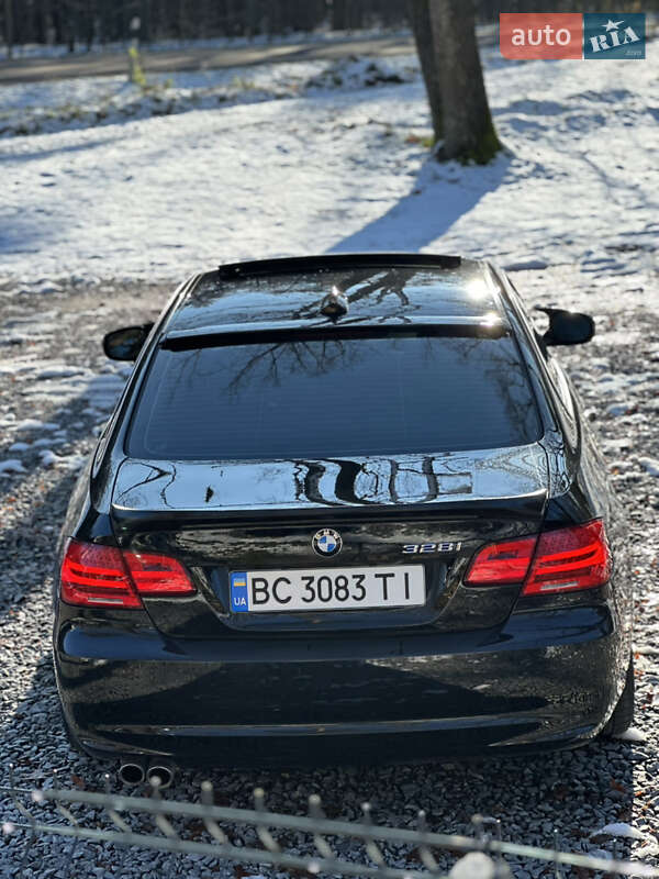 Купе BMW 3 Series 2010 в Львове фото 10 Купе BMW 3 Series 2010 в Львове