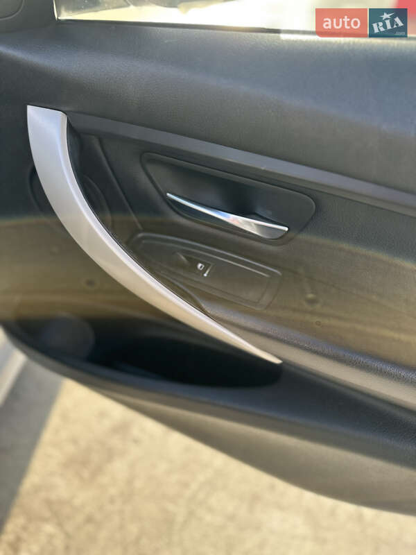 Седан BMW 3 Series 2015 в Киеве фото 15 Седан BMW 3 Series 2015 в Киеве