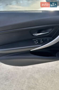 Седан BMW 3 Series 2015 в Киеве