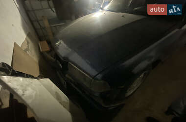 Седан BMW 3 Series 1992 в Долині