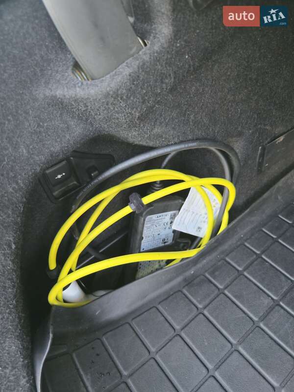 Седан BMW 3 Series 2017 в Полтаве фото 18 Седан BMW 3 Series 2017 в Полтаве