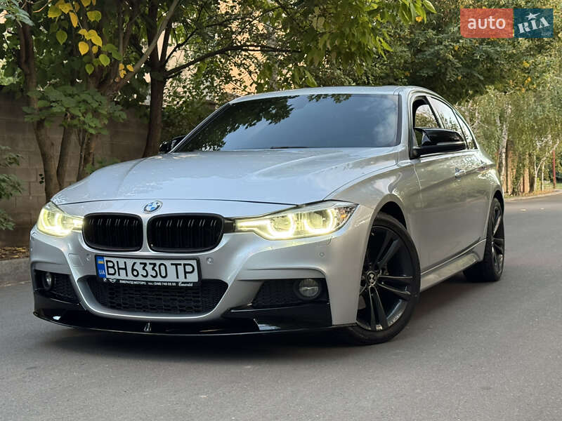 Седан BMW 3 Series 2015 в Одессе