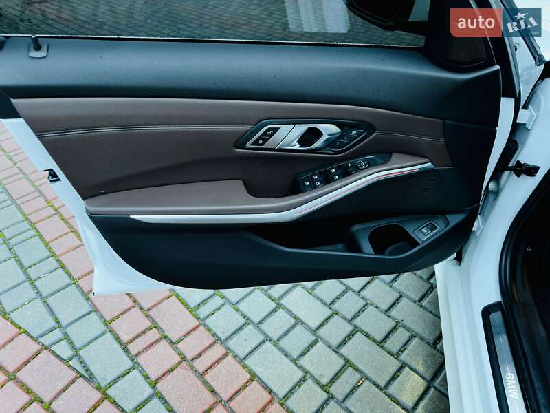 Седан BMW 3 Series 2019 в Луцке