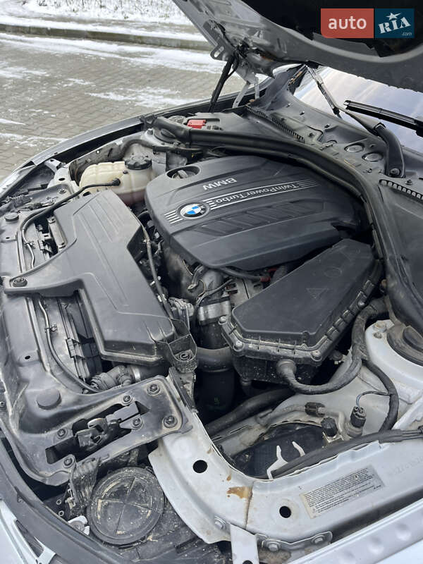 Седан BMW 3 Series 2013 в Новояворівську