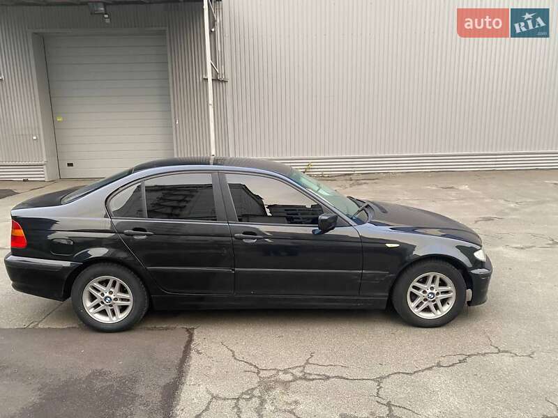 Седан BMW 3 Series 2003 в Коцюбинском