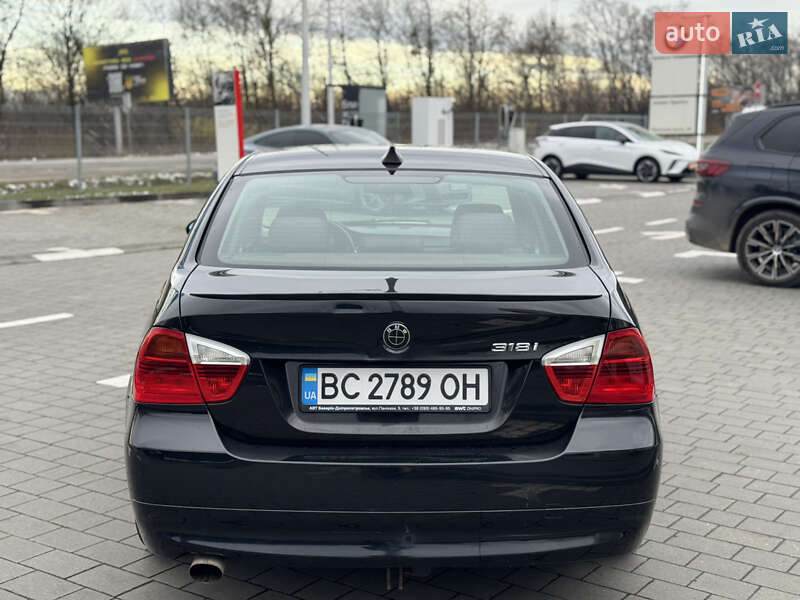 Седан BMW 3 Series 2005 в Ивано-Франковске