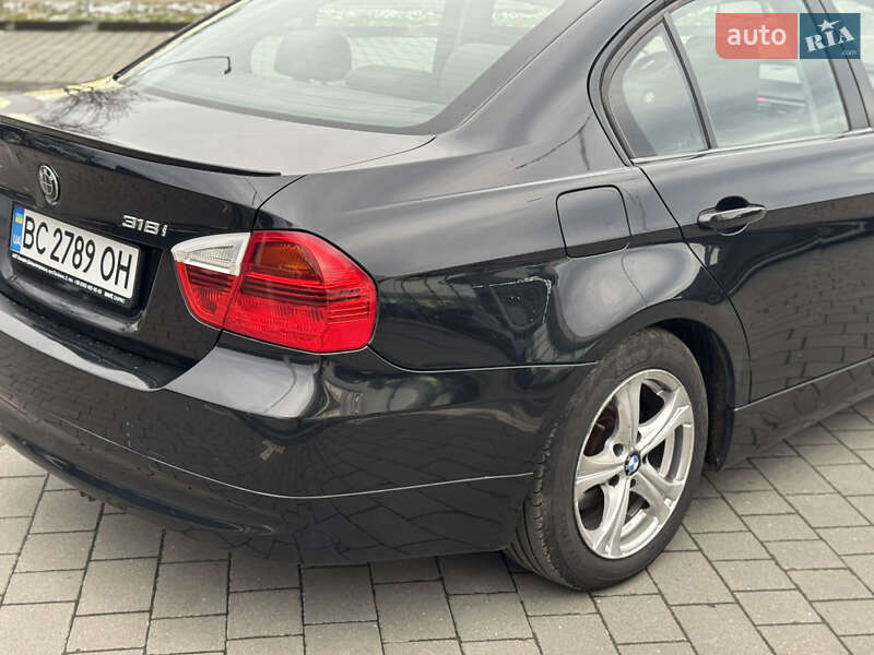 Седан BMW 3 Series 2005 в Ивано-Франковске