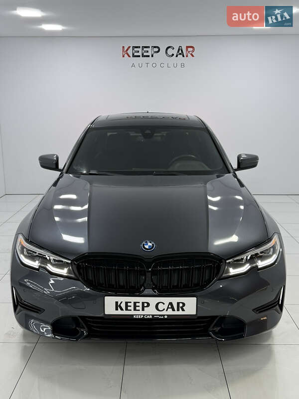 Седан BMW 3 Series 2022 в Одессе