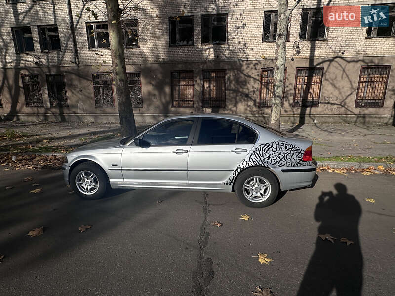 Седан BMW 3 Series 1999 в Миколаєві