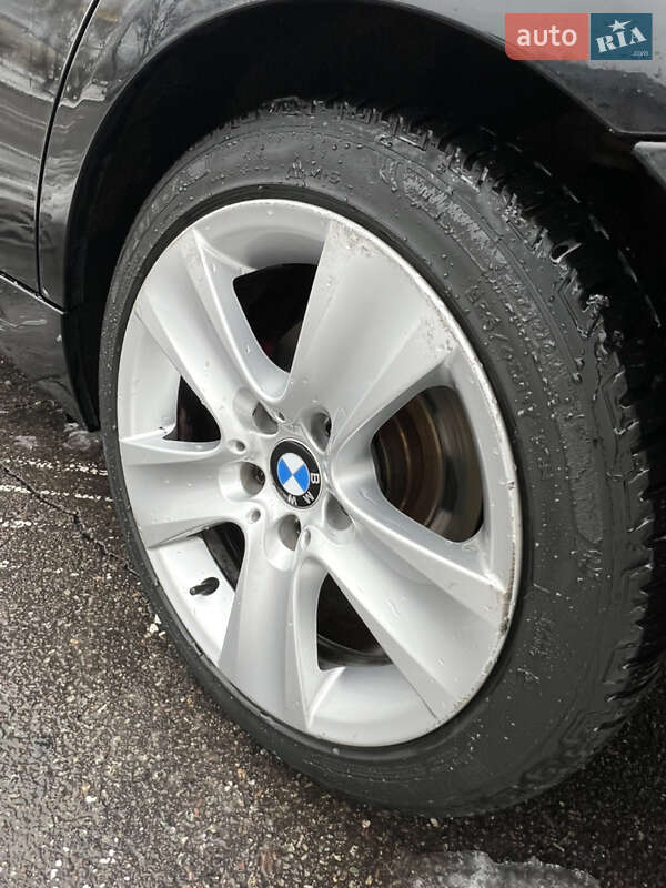 Седан BMW 3 Series 2010 в Львове фото 10 Седан BMW 3 Series 2010 в Львове