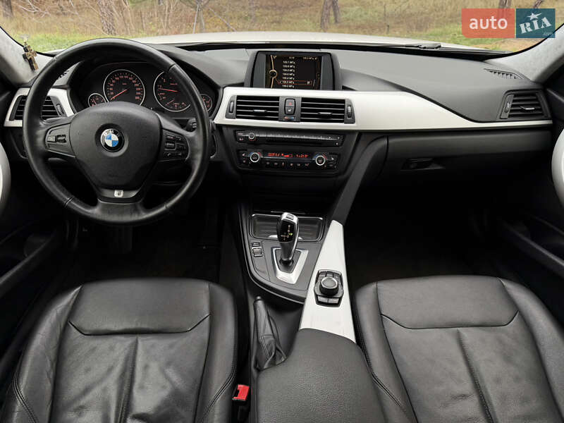 Седан BMW 3 Series 2012 в Киеве фото 29 Седан BMW 3 Series 2012 в Киеве