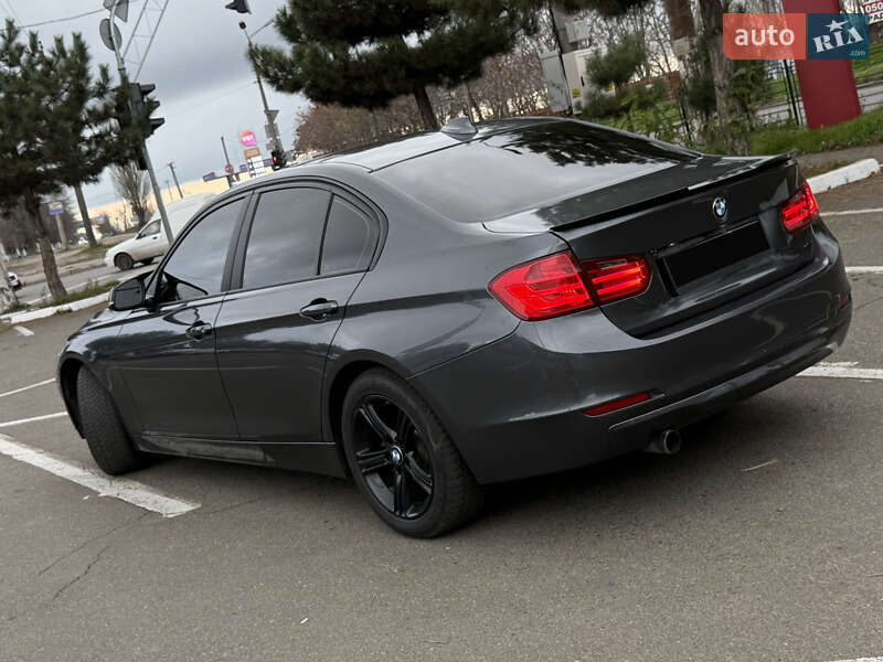 Седан BMW 3 Series 2013 в Одессе