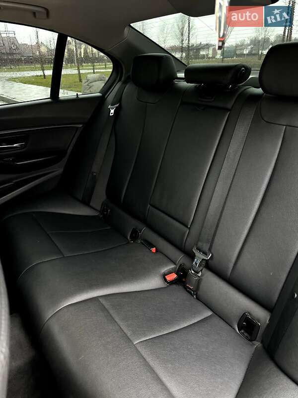 Седан BMW 3 Series 2013 в Ирпене фото 37 Седан BMW 3 Series 2013 в Ирпене