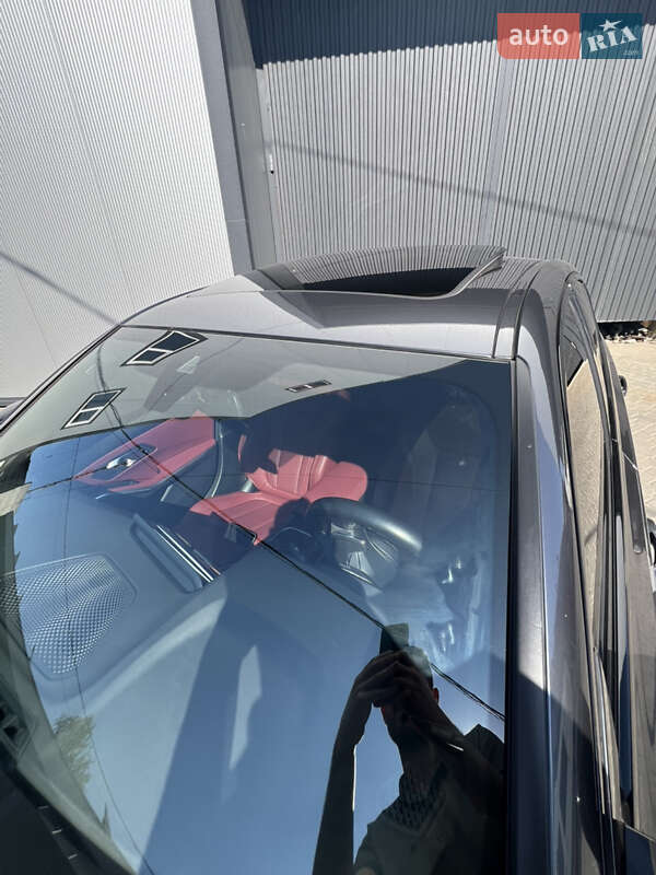 Седан BMW 3 Series 2022 в Львове