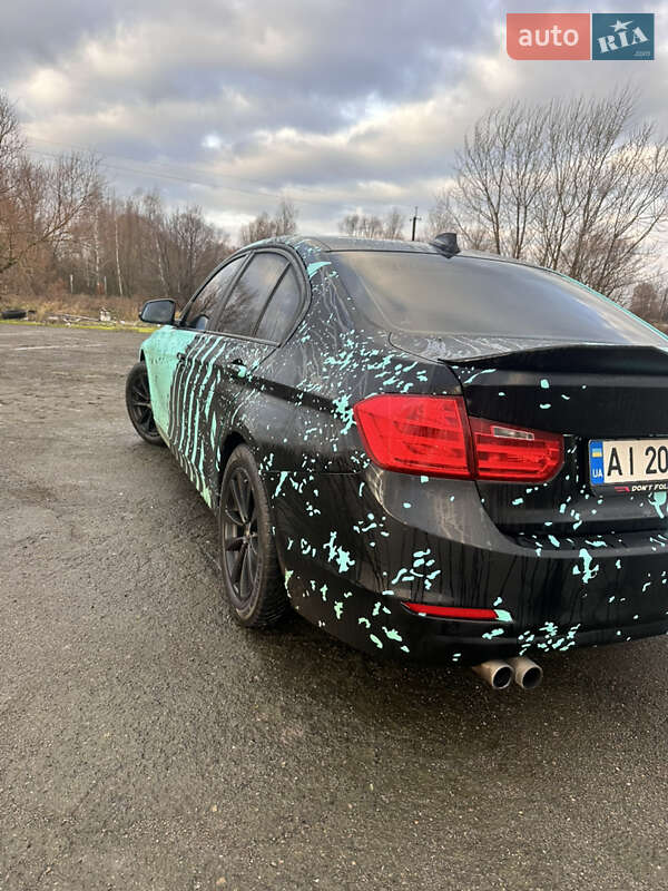 Седан BMW 3 Series 2013 в Буче