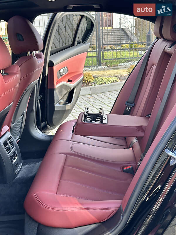 Седан BMW 3 Series 2022 в Києві