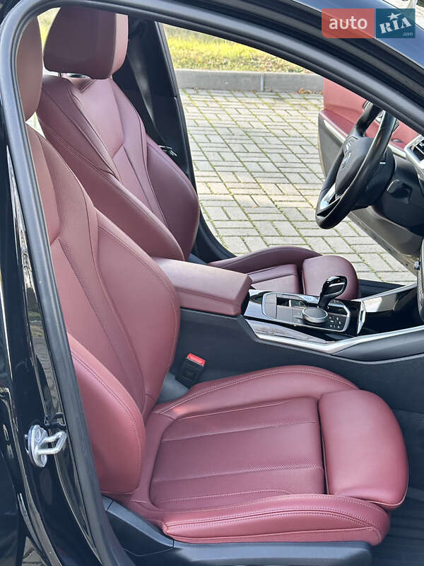 Седан BMW 3 Series 2022 в Києві