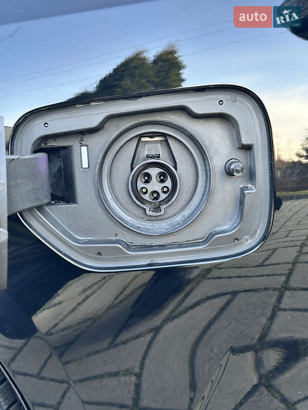 Седан BMW 3 Series 2022 в Києві