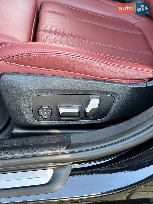 Седан BMW 3 Series 2022 в Києві