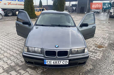 Седан BMW 3 Series 1993 в Хотине