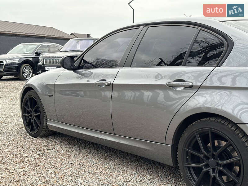 Седан BMW 3 Series 2010 в Стрые