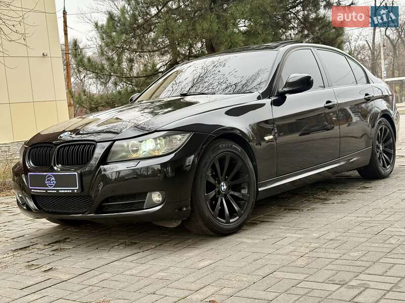 Седан BMW 3 Series 2011 в Днепре